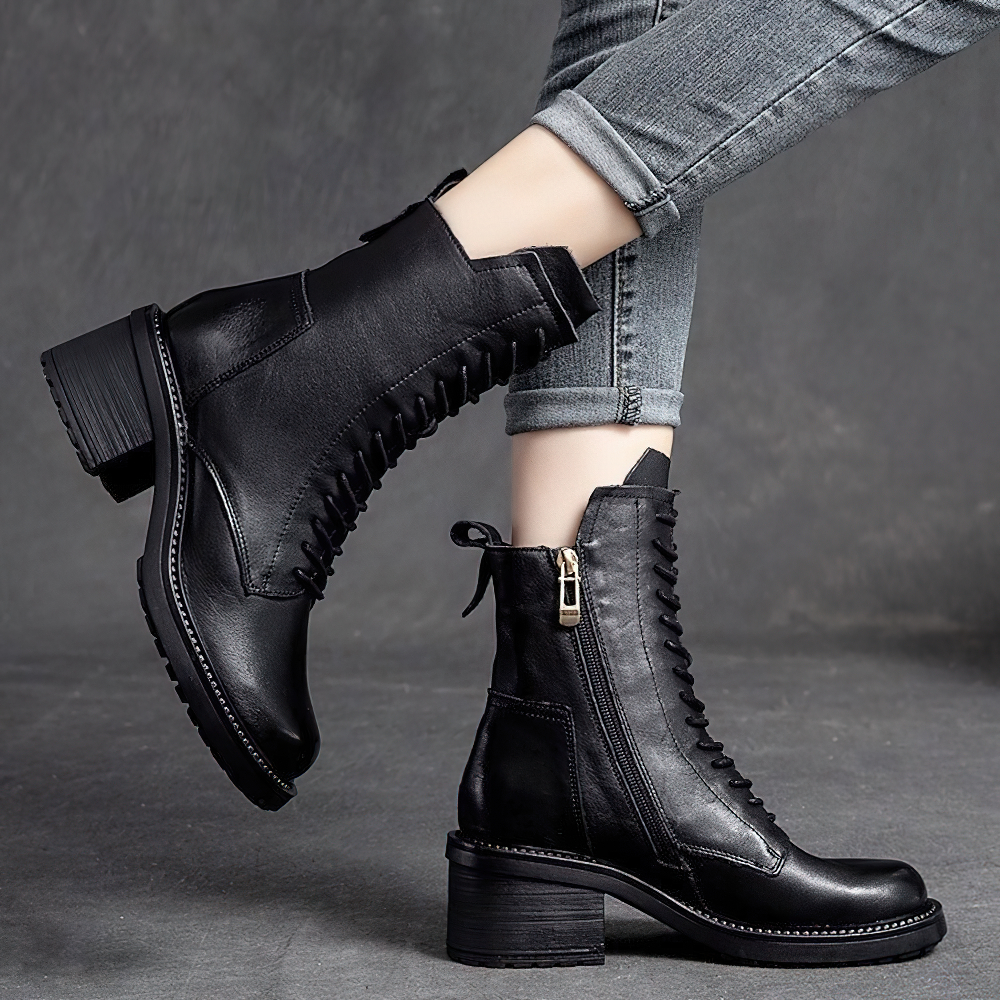 Fashion Ladies Boots of Genuine Leather / Short Women's Ankle Boots with Lace Up